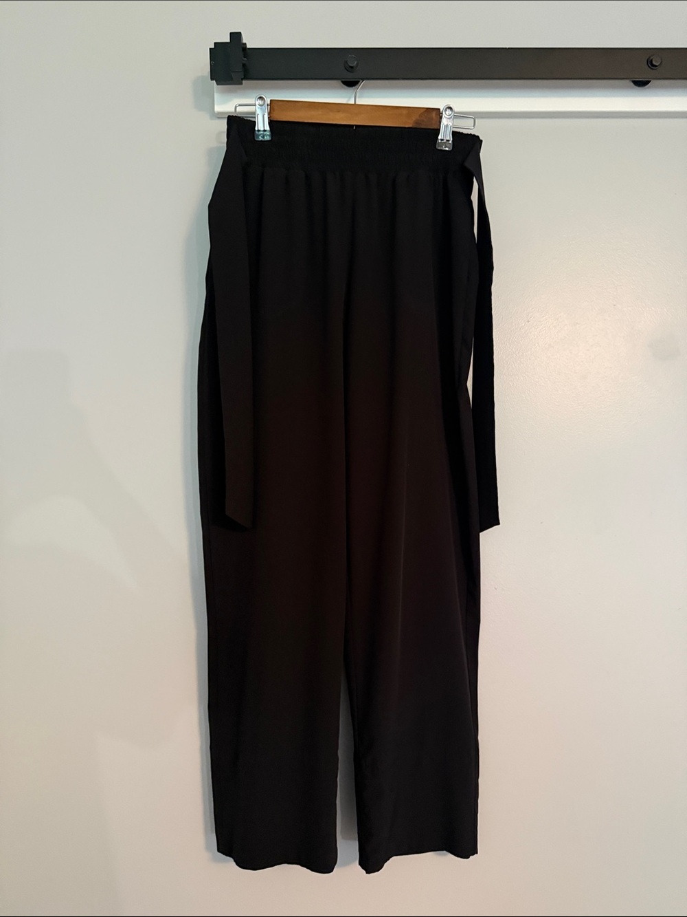 Tahari Black Wide-Leg Pull-On Pants with Tie